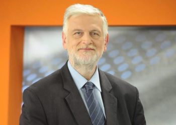 Τα fake news των δημοσιογράφων- Ο Γιάννης Λοβέρδος κάνει αντιπολίτευση με απίθανο photoshop (που λέει ότι δεν είναι)