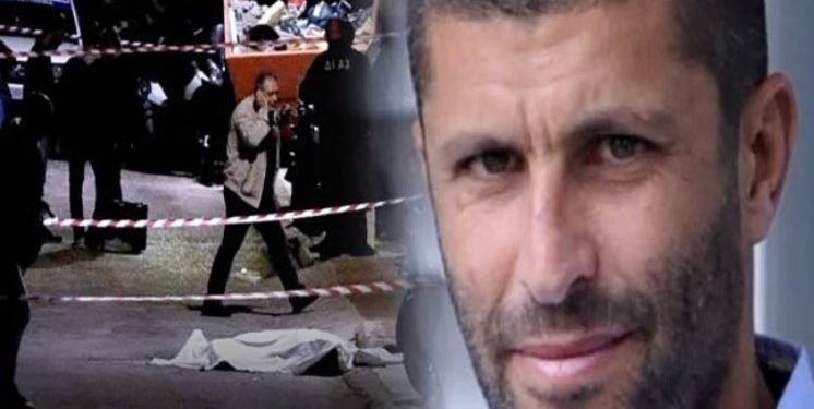 Ποιος ο Άγνωστος γιος του Γιάννη Μακρή: Δεν ήρθε στην κηδεία, γιατί Δεν έχει το επίθετο του πατέρα του