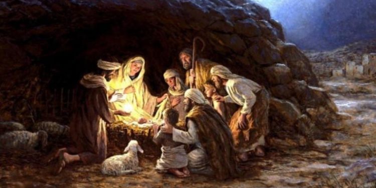 Alldaynews.gr H Παναγία με πέτσινο παντελόνι και τιραντάκι και ο Ιωσήφ ποζάρει για selfies – Η φάτνη που προκαλεί αντιδράσεις (ΦΩΤΟ)