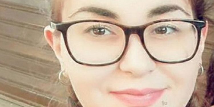 Σοκαρισμένη είναι όλη η χώρα από το έγκλημα στη Ρόδο με θύμα την 21χρονη φοιτήτρια Ελένη Τοπαλούδη.