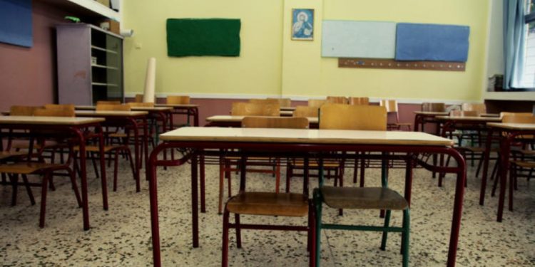 Alldaynews.gr Κρήτη: Ξυλοδαρμός λυκειάρχη μέσα στο σχολείο