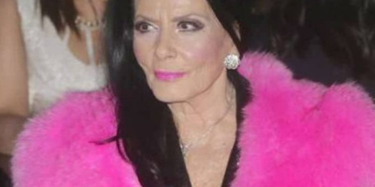 Alldaynews.gr Τραγωδία για την Ζωζώ Σαπουντζάκη! Περνάει δύσκολα Χριστούγεννα