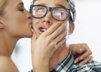 5 ιδανικές στάσεις του σεξ για τους… μη προικισμένους άνδρες (εικόνες)