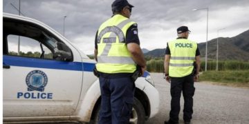 Alldaynews.gr Έφτασε στον Βόλο οδηγώντας ανάποδα – Τράκαρε 20 αυτοκίνητα και …δεν το κατάλαβε