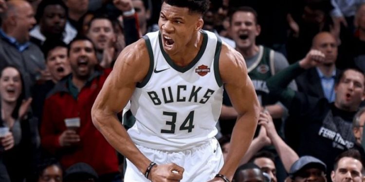 “Μαγικός” Αντετοκούνμπο με triple double οδήγησε τους Μπακς σε επιβλητική νίκη στο Μαϊάμι (video)