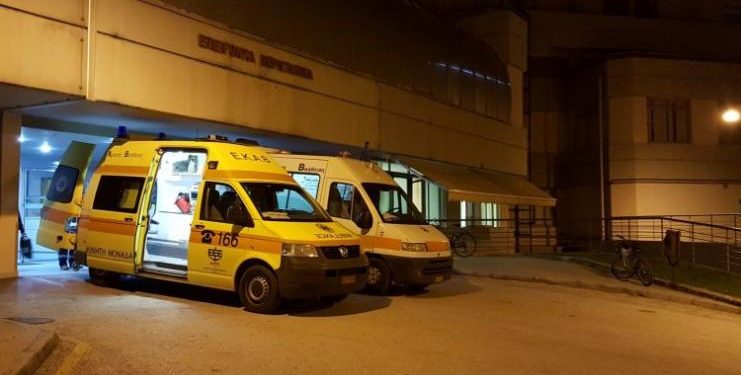 Alldaynews.gr Πήγε μεθυσμένος στο νοσοκομείο και κατέληξε να τον κυνηγούν γιατροί, αστυνομικοί και security