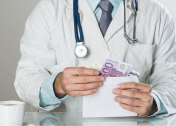 Alldaynews.gr φακελάκι γιατρός