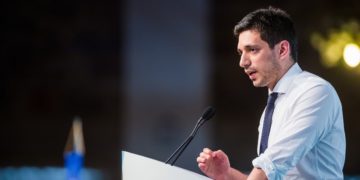 Η Νέα Δημοκρατία καλύπτει όσους απειλούν Βουλευτές!