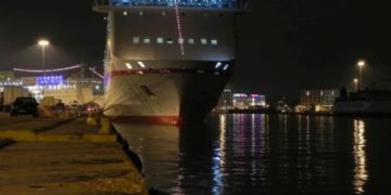 Alldaynews.gr Μυστήριο με πτώση αυτοκινήτου στο λιμάνι του Πειραιά