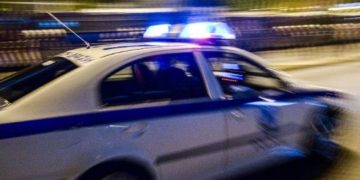 Alldaynews.gr Η ξέφρενη πορεία Ελλήνων αστυνομικών με περιπολικό για να μεταφέρουν τραυματισμένο παιδί που έγινε viral
