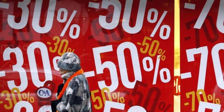 Alldaynews.gr Πότε ξεκινούν οι χειμερινές εκπτώσεις – Τι πρέπει να προσέξουν οι καταναλωτές