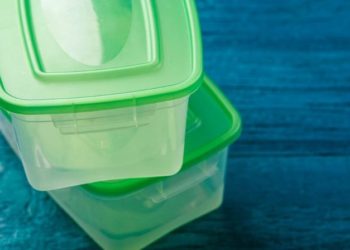 ΠΡΟΣΟΧΗ! Αν έχετε τέτοια τάπερ στην κουζίνα σας πετάξτε τα ΑΜΕΣΩΣ