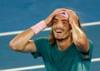 Μέγας Τσιτσιπάς – Απέκλεισε τον Φέντερερ στο Australian Open![videos]