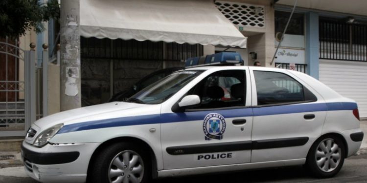 Alldaynews.gr Κουκουλοφόροι επιτέθηκαν σε ποδοσφαιριστές που τους πέρασαν για ακροδεξιούς