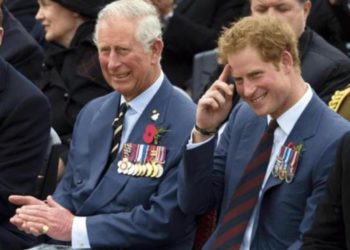 Στο Αγιο Όρος Κάρολος και Χάρι