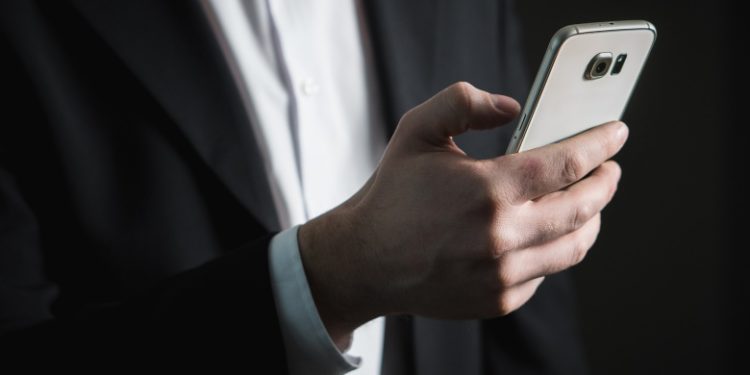 Σκάνδαλο μεγατόνων – Δημοσιογράφοι και διαφημιστές σε κύκλωμα διαδικτυακών εκβιασμών