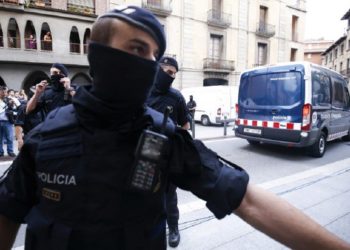 Φρίκη στην Ισπανία – Τεμάχισε τη μητέρα του και τη φύλαξε σε δοχεία φαγητού