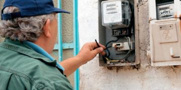 «Φέρτε τα λεφτά μην καούν από βραχυκύκλωμα…» – Απάτες δίχως τέλος