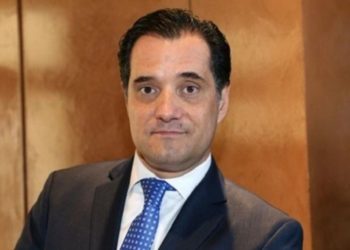 Υπερασπίζεται Μαρινάκη στον ΣΚΑΪ ο Άδωνις – Τα βάζει με Κόκκαλη: «Λάσπη για το Noor 1, μπλεγμένος στα Panama Papers o Kόκκαλης» (vid)