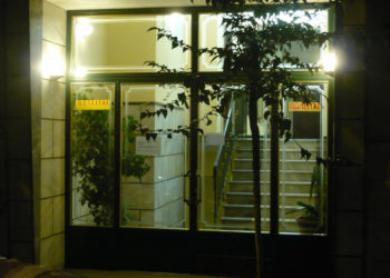 Βόλος: Για να την εκδικηθεί έγραφε πώς έκαναν σ3ξ στην είσοδο της πολυκατοικίας της