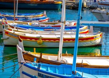 Ο «μαύρος βαρκάρης» που κέρδισε το λαχείο και συγκλόνισε τους πάντες – Η μοναδική του ιστορία (εικόνες)