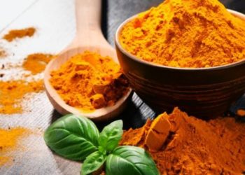 Κουρκουμάς: Δες τι θα συμβεί στον οργανισμό σου μετά από ένα μήνα κατανάλωσης! (vid)