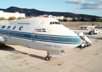 Alldaynews.gr Το θρυλικό αεροπλάνο που λάτρεψε ο Ωνάσης: Ο διώροφος γίγαντας της Ολυμπιακής χάθηκε νωρίς