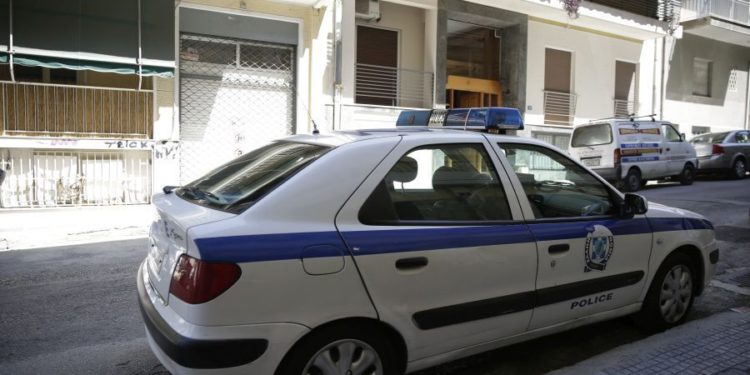 Alldaynews.gr “Γκόμενα” προσπάθησε να αποσπάσει από συνταξιούχο πάνω από 120.000 ευρώ- Ζητάει τα ρέστα η γυναίκα του