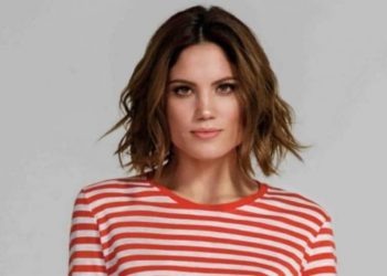 Έξαλλη Μαίρη Συνατσάκη: “Πόσο μ@λ@κες είσαστε!”