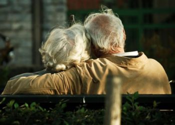 Από την Κρήτη στον Βόλο: Κλέφτηκαν στα γεράματα: Αποφάσισαν να ζήσουν τον εφηβικό τους έρωτα- Άφησαν γράμμα!