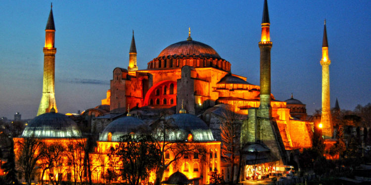 Alldaynews.gr Τούρκος καθηγητή αποκαλύπτει: Κάτω από την Αγία Σοφία έχει θαφτεί…