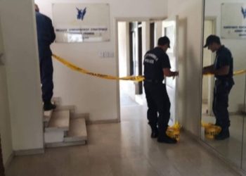 Πτώμα γυναίκας βρέθηκε σε ταράτσα πολυκατοικίας