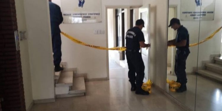 Alldaynews.gr Πτώμα γυναίκας βρέθηκε σε ταράτσα πολυκατοικίας