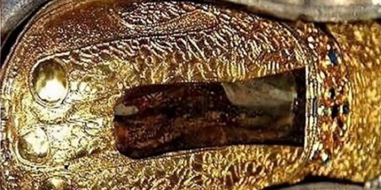 Τι συμβαίνει με όσους ασπάζονται το άφθαρτο χέρι της Αγίας Μαρίας της Μαγδαληνής