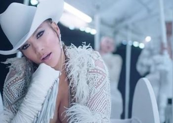 Η Τζένιφερ Λόπεζ αποκαλύπτει τα οπίσθιά της στο νέο της clip (vid)