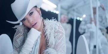 Alldaynews.gr Η Τζένιφερ Λόπεζ αποκαλύπτει τα οπίσθιά της στο νέο της clip (vid)