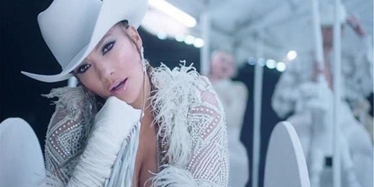 Alldaynews.gr Η Τζένιφερ Λόπεζ αποκαλύπτει τα οπίσθιά της στο νέο της clip (vid)