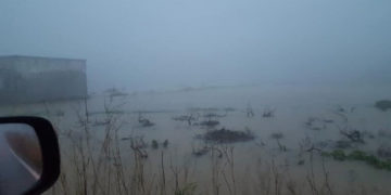 Alldaynews.gr Βροχή και κατολισθήσεις στην Κρήτη! Αυτοκίνητα παρασύρθηκαν από τα νερά (pics, video)