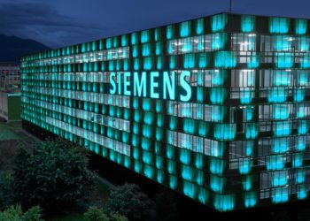 Δίκη Siemens: Δόθηκαν μίζες 94 εκατ. μάρκα σε πολιτικούς και αξιωματούχους λέει η εισαγγελέας