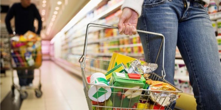 Alldaynews.gr ΦΠΑ: Mειώνονται οι τιμές σε 5.000 προϊόντα, όπως λάδι, μακαρόνια, ζάχαρη, κακάο – Φθηναίνουν ρεύμα και φυσικό αέριο!