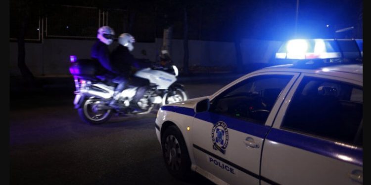 Alldaynews.gr Άγρια νύχτα στα Εξάρχεια: Πυροβολισμοί σε σημείο γεμάτο κόσμο