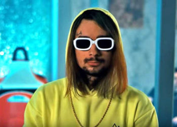 Κυκλοφόρησε και σαρώνει: Το «200 στη στροφή» χωρίς μουσική και με τους πραγματικούς στίχους (Vid)