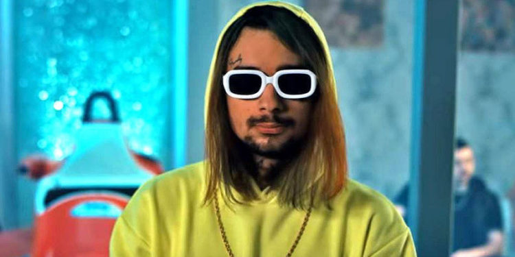 Alldaynews.gr Κυκλοφόρησε και σαρώνει: Το «200 στη στροφή» χωρίς μουσική και με τους πραγματικούς στίχους (Vid)