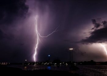 Έκτακτο δελτίο ΕΜΥ: Ποιες περιοχές θα «σαρώσει» η κακοκαιρία σε λίγες ώρες