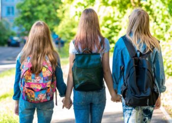 Alldaynews.gr Η ερωτική σχέση δασκάλας- μαθήτριας που έκανε τη δικαστή να μην μπορεί να αποφασίσει