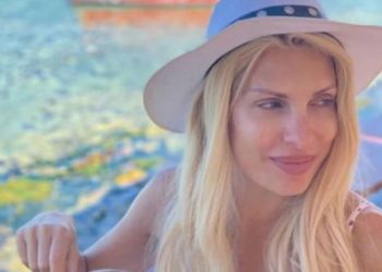 Ελένη Μενεγάκη: Αυτή είναι η πραγματική της ηλικία-Όλη η αλήθεια!!