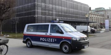 Alldaynews.gr Αυστρία: Γιατρός κατηγορείται ότι κακοποίησε σεξουαλικά τουλάχιστον 95 αγόρια