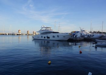 Τρόμος οι διακοπές στο Ελληνικό νησί: «Με βίαζαν διαδοχικά 4 άτομα μέσα σε μια βάρκα» – Σοκάρουν οι περιγραφές της!