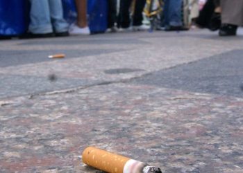 Γαλλία: Ναρκώνουν ανθρώπους με δηλητηριασμένα τσιγάρα για να τους κλέψουν
