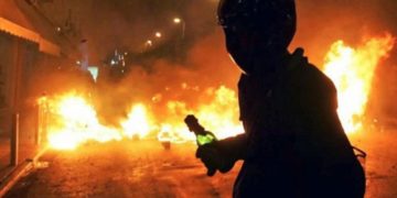 Alldaynews.gr Θεσσαλονίκη: Επίθεση με βόμβες μολότοφ σε σύνδεσμο του ΠΑΟΚ